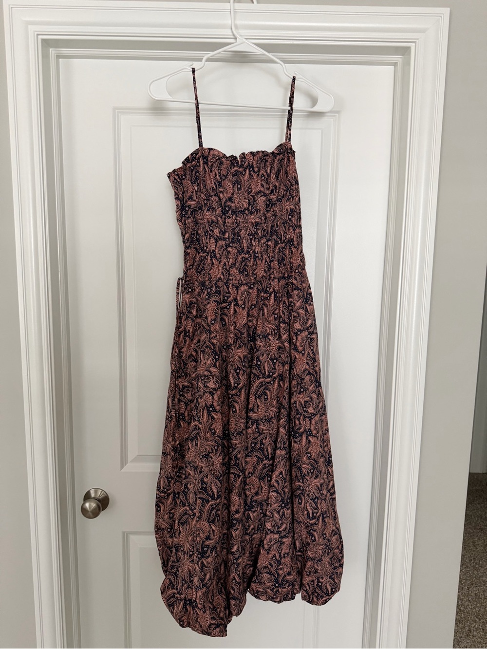 Madewell Smocked bubble hem Midi Dress in paisley/ berry/ brown - Picture 9 of 14